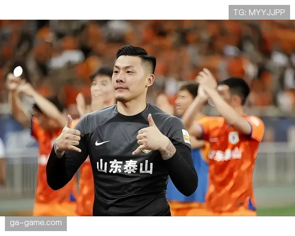 中超转会市场升温:豪门争夺新星点燃竞争新高潮 中超转会市场升温:豪门争夺新星点燃竞争新高潮