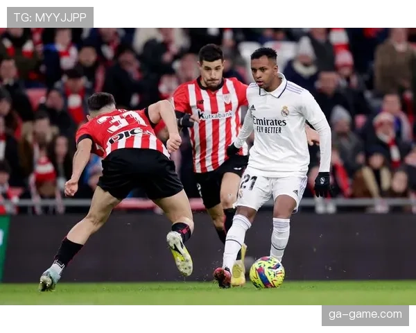 内马尔献精彩过人助球队逆转取胜,状态强势回暖 内马尔献精彩过人助球队逆转取胜,状态强势回暖