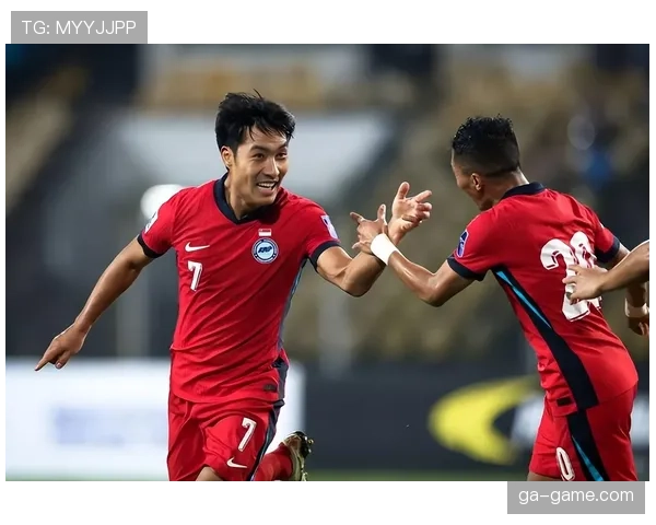 亚洲杯新星闪耀赛场,青年才俊稳健表现引热议 亚洲杯新星闪耀赛场,青年才俊稳健表现引热议