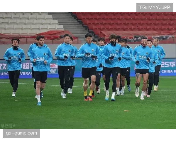 中超新赛季战火重燃,豪门对决引爆球迷期待 中超新赛季战火重燃,豪门对决引爆球迷期待