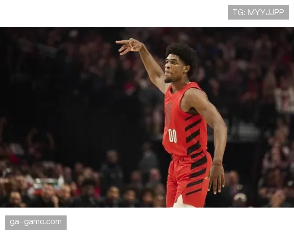 亨德森比赛稳定性持续提升，近期表现稳健