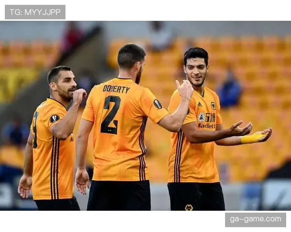 伊萨克 vs 哈兰德:英超进攻效率与战术角色对比 伊萨克 vs 哈兰德:英超进攻效率与战术角色对比