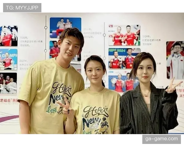 黄雅琼的日常：凌晨四点起床练球，回家倒头就睡，连狗都比她有空谈恋爱